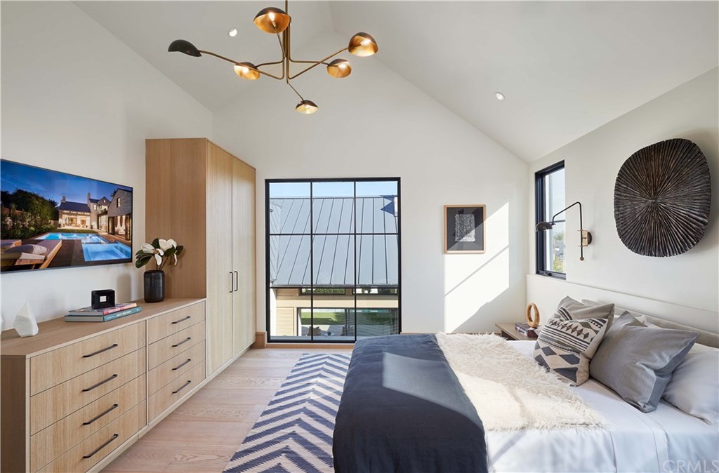 306 Signal Road Newport Beach, CA 92663 - Photo 22 of 27