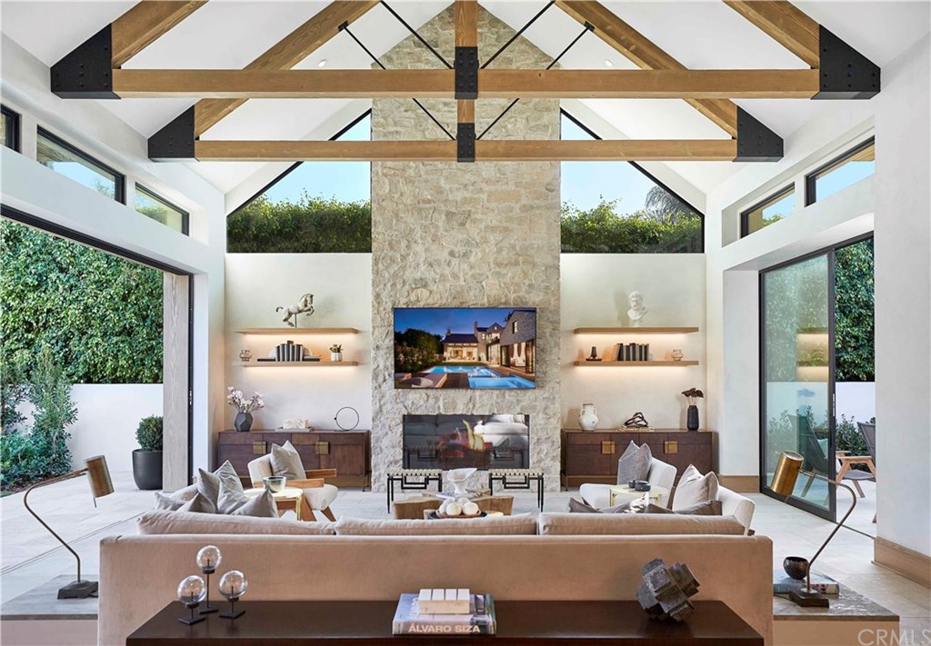 306 Signal Road Newport Beach, CA 92663 - Photo 8 of 27