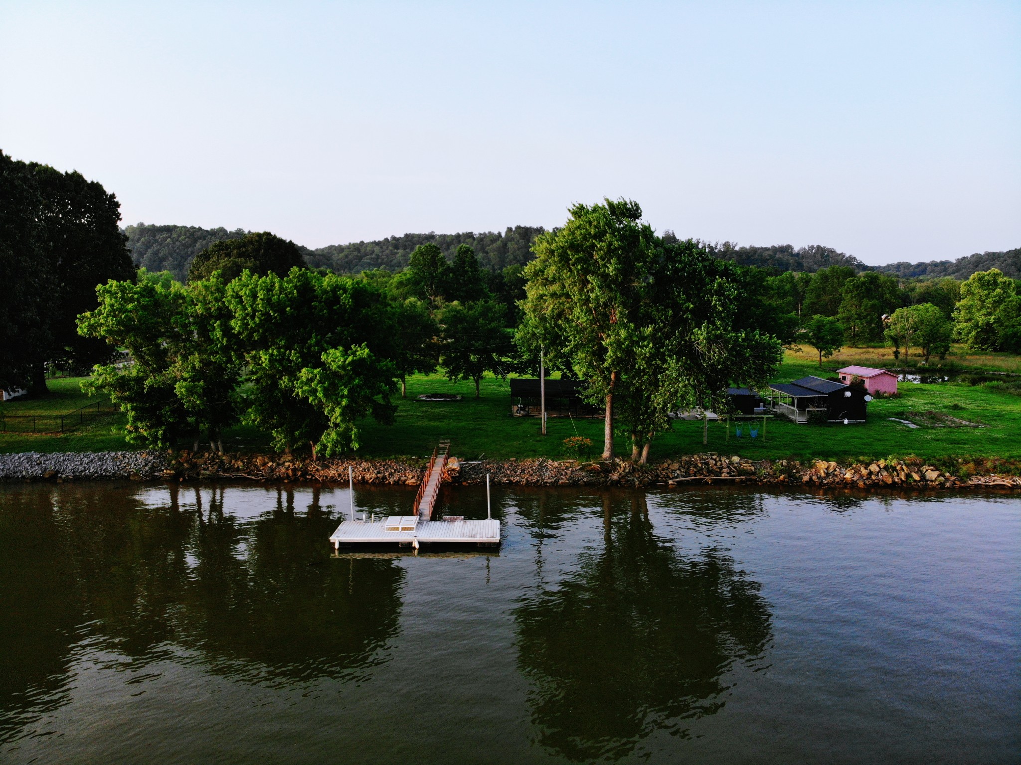 501 Chapmansboro Road Ashland City, TN 37015 - Photo 33 of 36 a view of a lake with houses in back