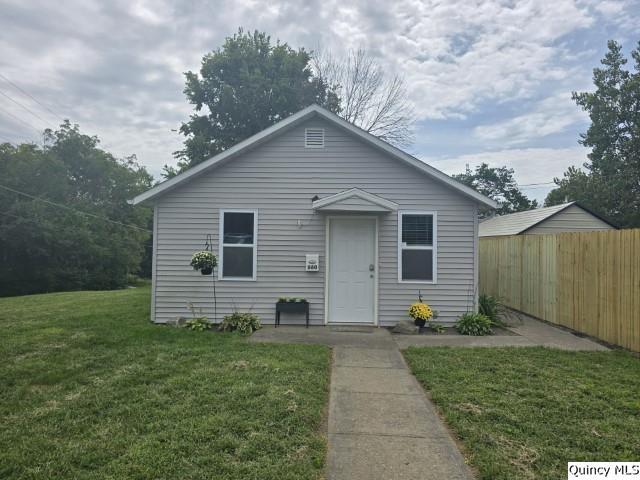 860 Elm Street Hamilton, IL 62341 - Photo 1 of 15 Gallery Image 1