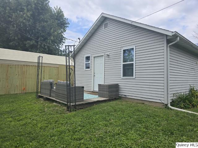 860 Elm Street Hamilton, IL 62341 - Photo 14 of 15 Gallery Image 14