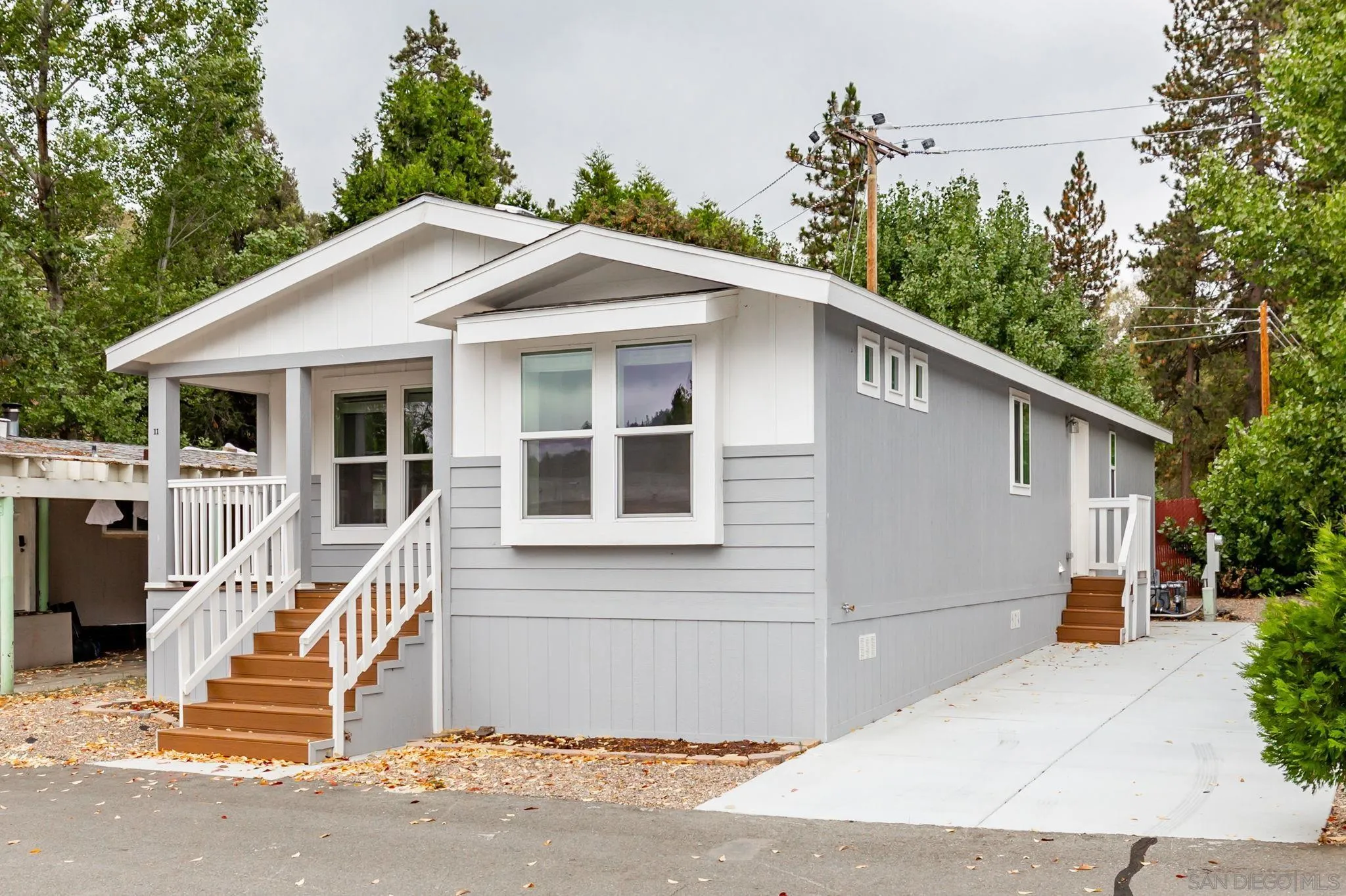 22899 Byron Road, Unit 11 Crestline, CA 92325 - Photo 18 of 25