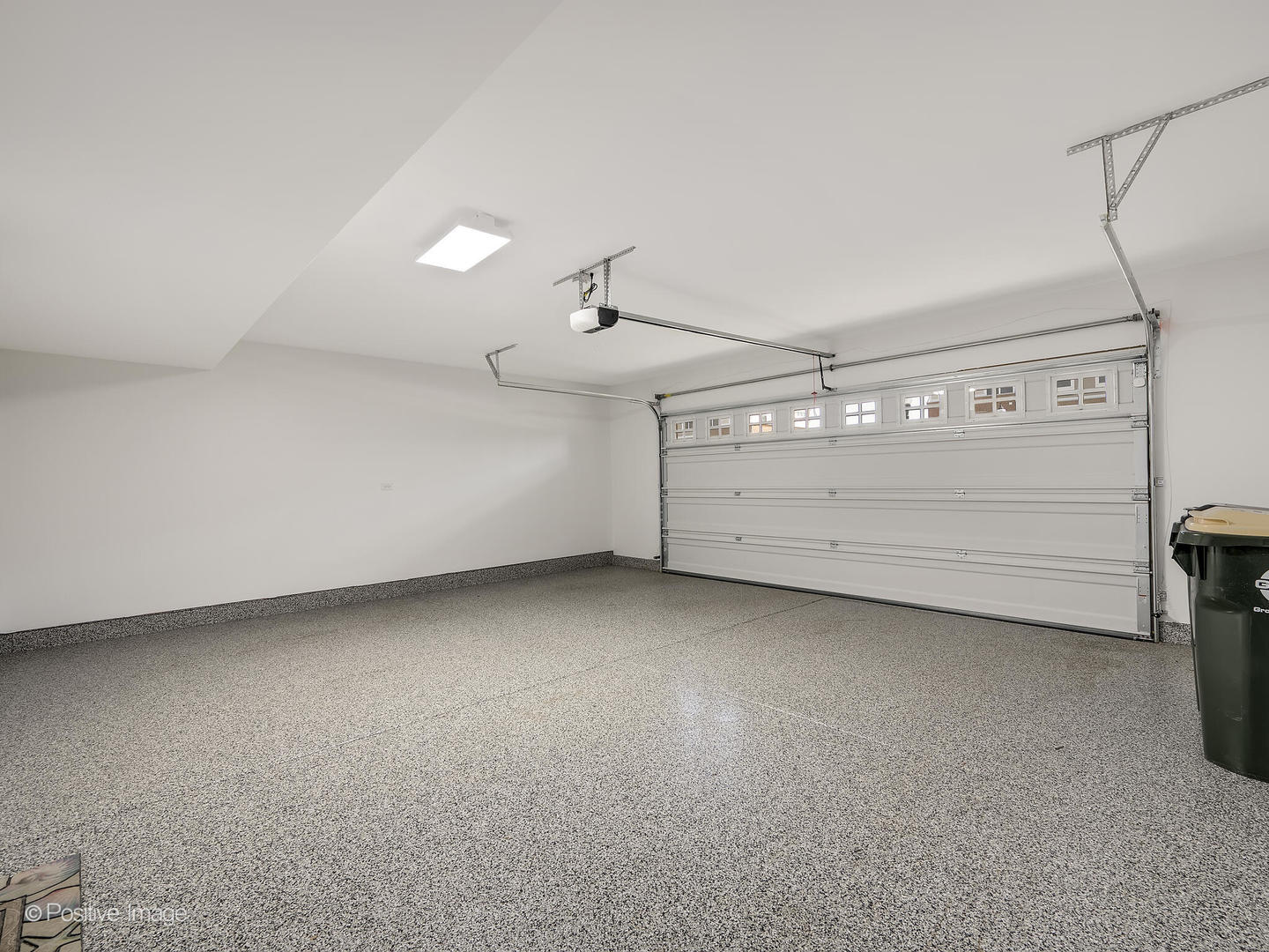 2950 Reflection Drive Naperville, IL 60564 - Photo 25 of 32 a view of a room with an empty space