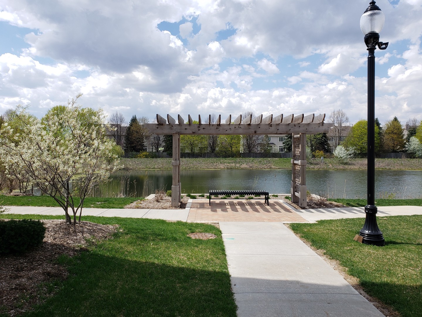 2950 Reflection Drive Naperville, IL 60564 - Photo 29 of 32 a view of a lake with houses