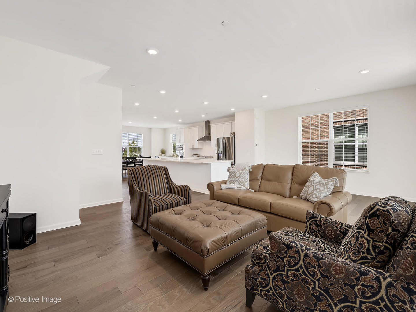 2950 Reflection Drive Naperville, IL 60564 - Photo 7 of 32 a living room with furniture and a window