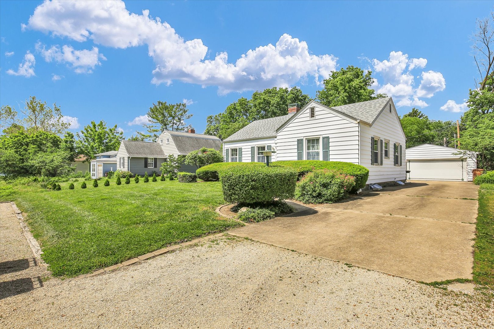603 South Russell Street Champaign, IL 61821 - Photo 9 of 34