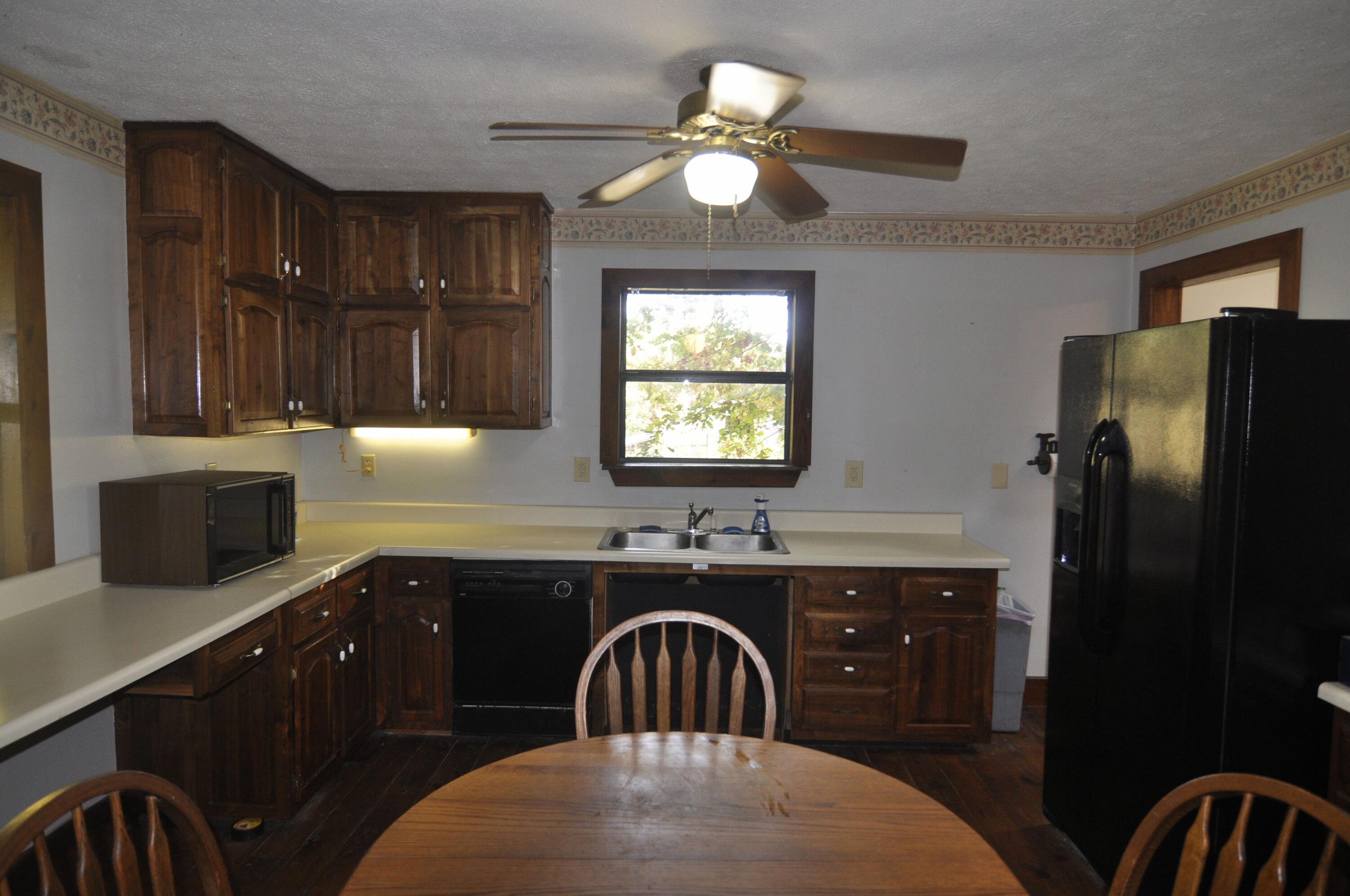 4991 Old State Road Menlo, GA 30731 - Photo 18 of 79 020 kitchen