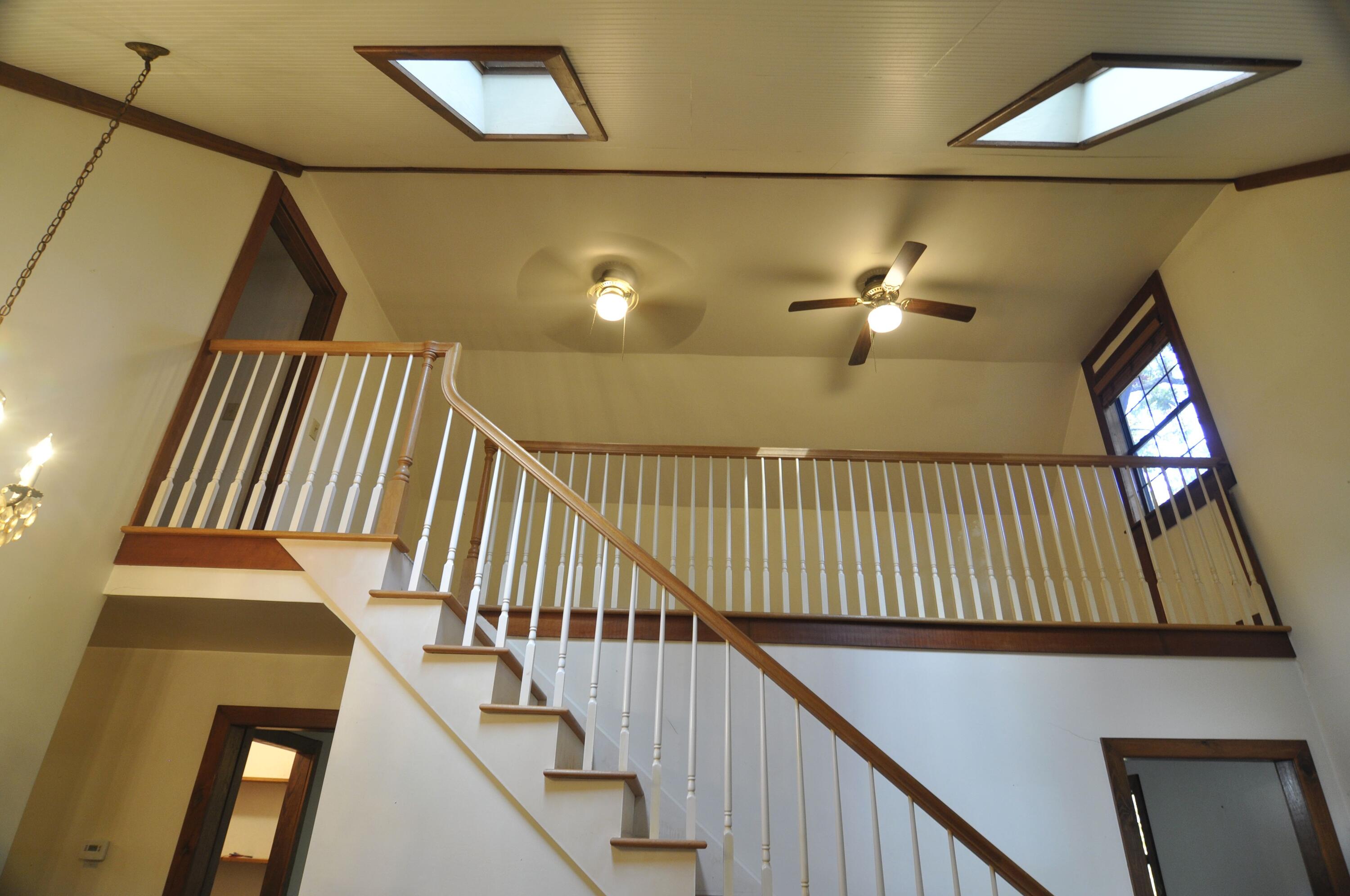4991 Old State Road Menlo, GA 30731 - Photo 20 of 79 026 stairs