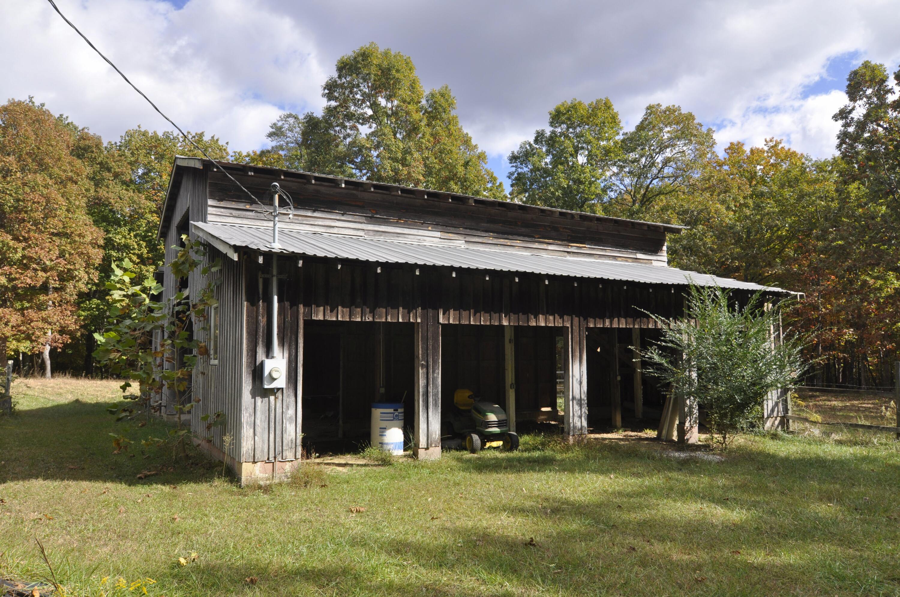 4991 Old State Road Menlo, GA 30731 - Photo 47 of 79 046 barn front