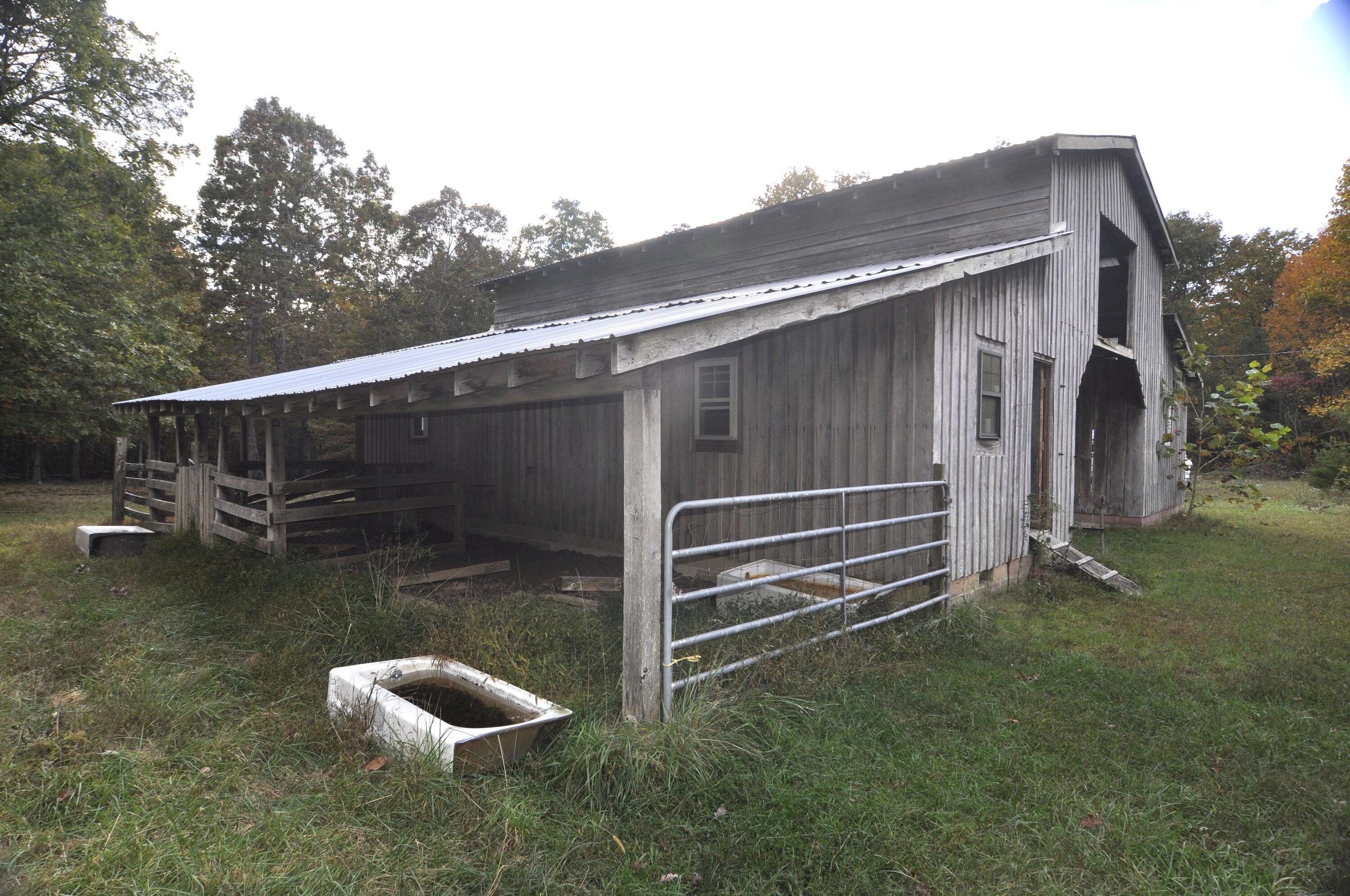 4991 Old State Road Menlo, GA 30731 - Photo 50 of 79 049 barn side