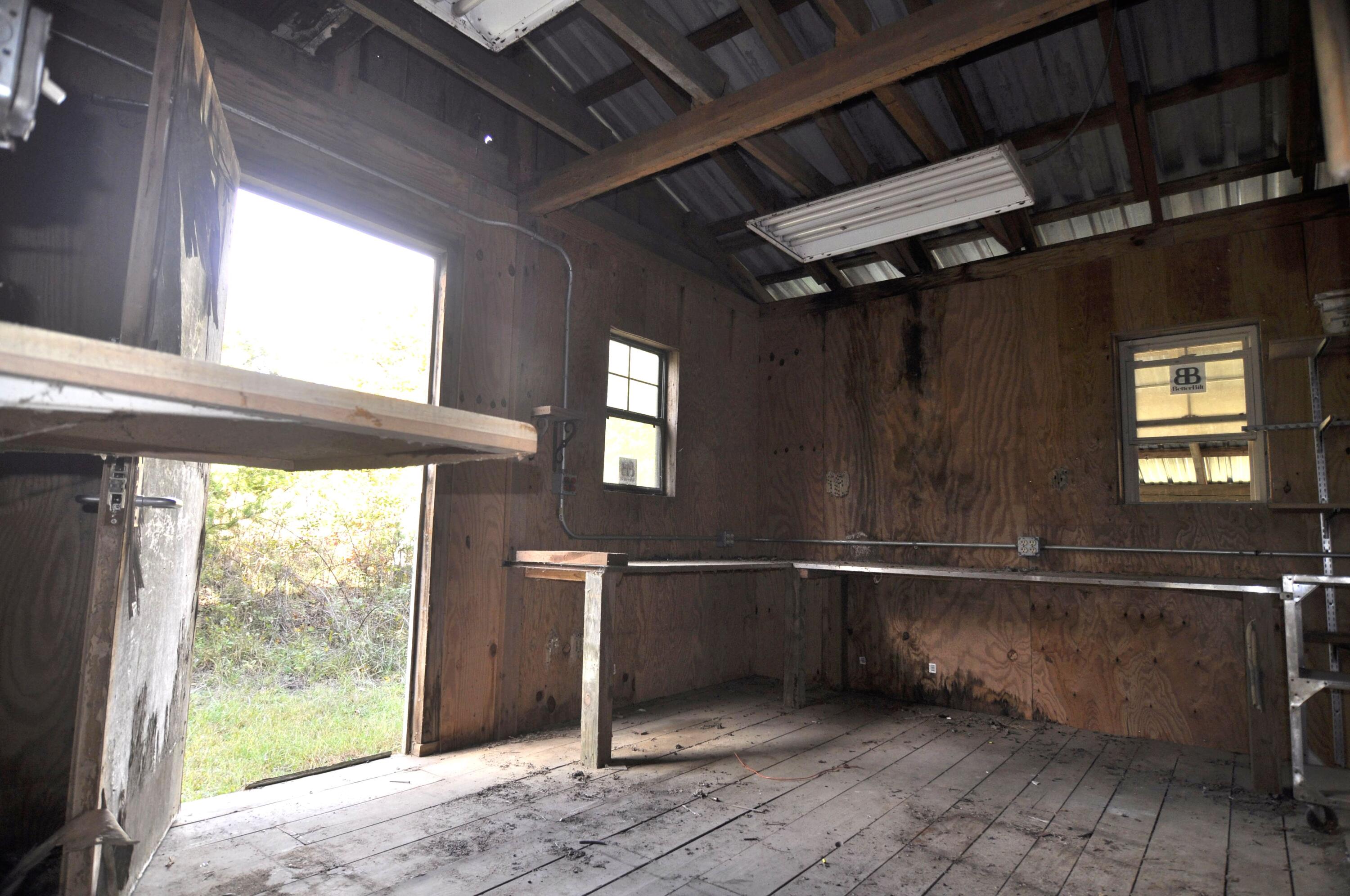 4991 Old State Road Menlo, GA 30731 - Photo 57 of 79 056 barn wshop