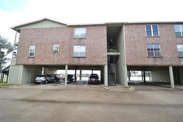 $1,580 | 18800 Egret Bay Boulevard, Unit 106, Webster, TX 77058