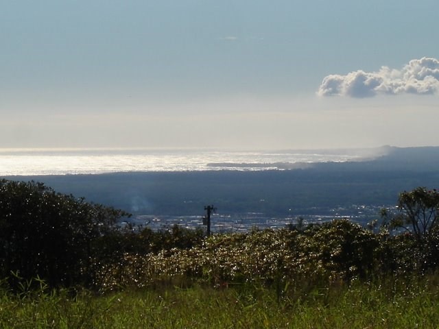 2215 Kaiwiki Road Hilo, HI 96720 - Photo 3 of 30 a view of an ocean and mountain