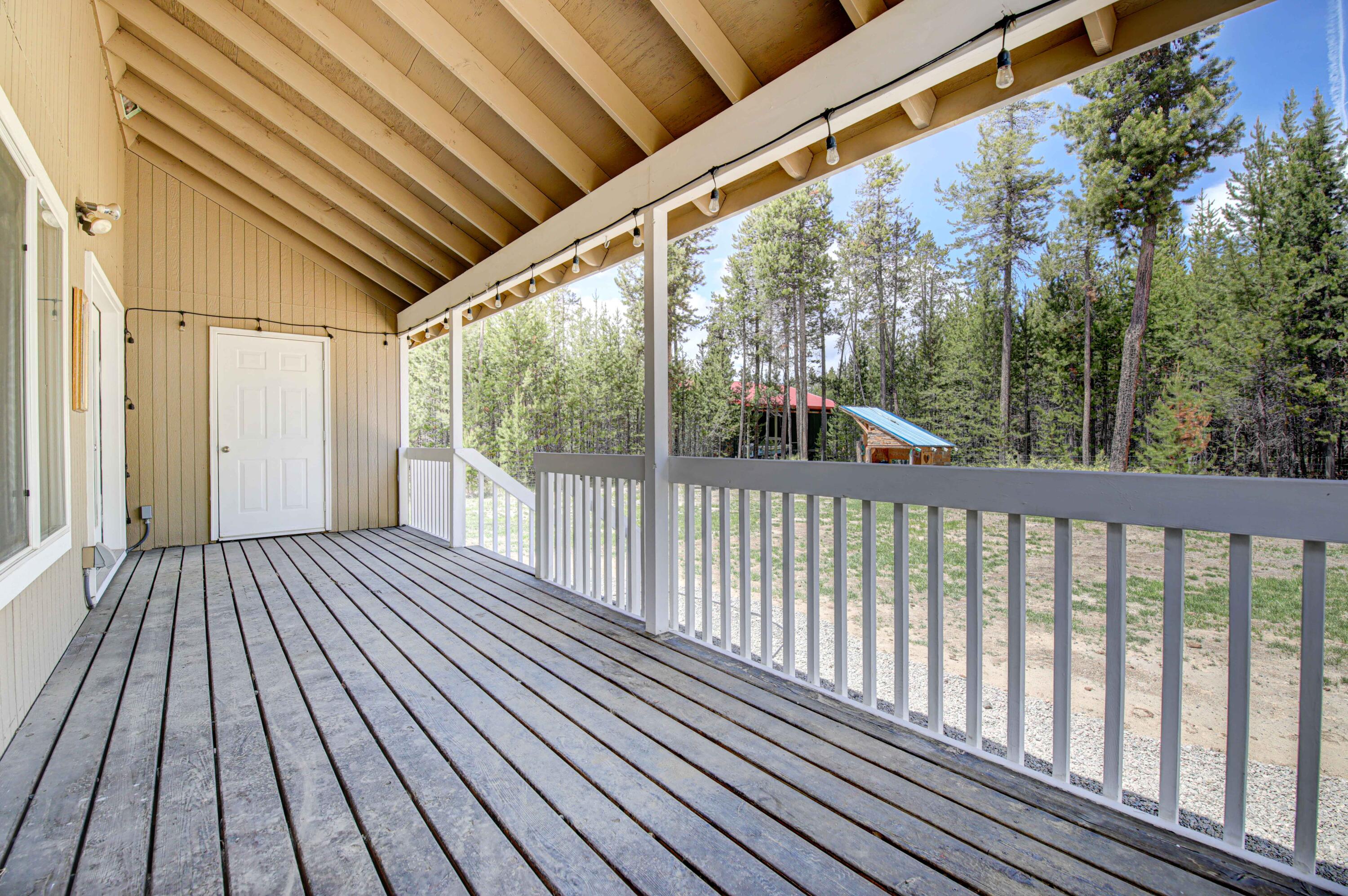 17078 Fontana Road Bend, OR 97707 - Photo 18 of 26 17078 Fontana -19