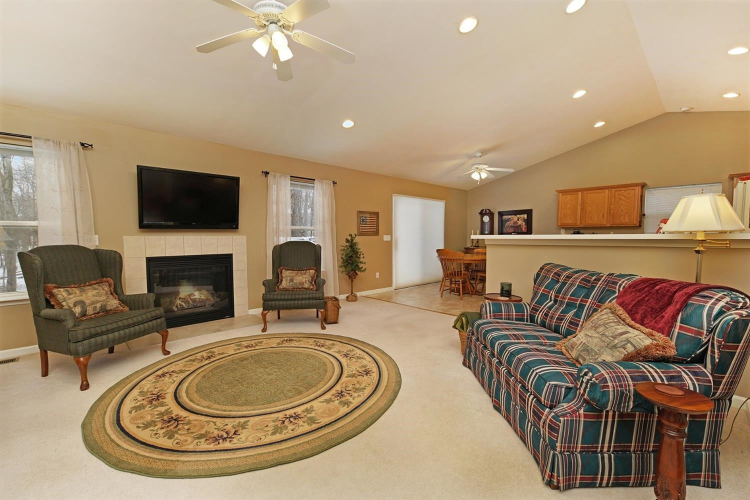 21766 Raspberry Ridge Pinckney, MI 48169 - Photo 5 of 36 Photo 5