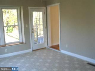 94 Mountainview Road Ewing, NJ 08628 - Photo 4 of 6