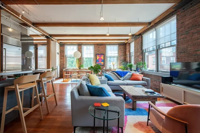 $1,399,000 | 26 Stillman Street, Unit 32, Boston, MA 02113