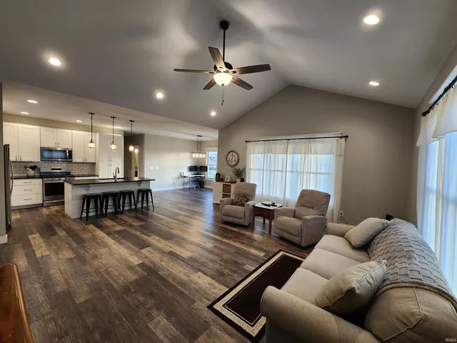 $440,000 | 6177 East Holes Crossing Drive, Crawfordsville, IN 47933