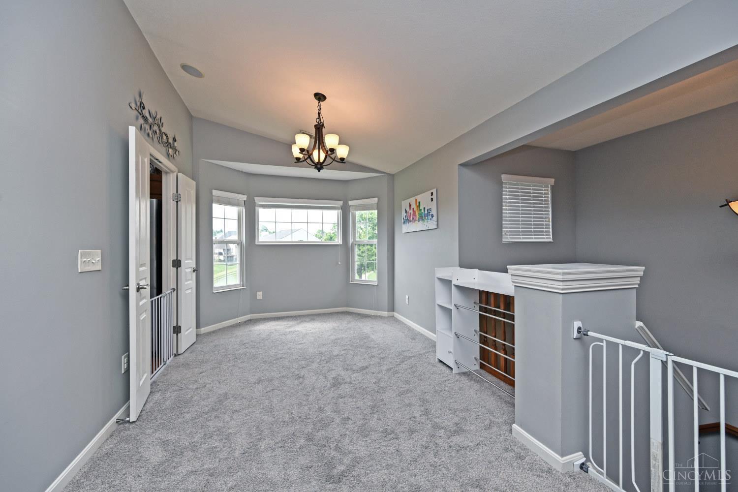 7302 Bridge Point Drive Cincinnati, OH 45248 - Photo 15 of 42