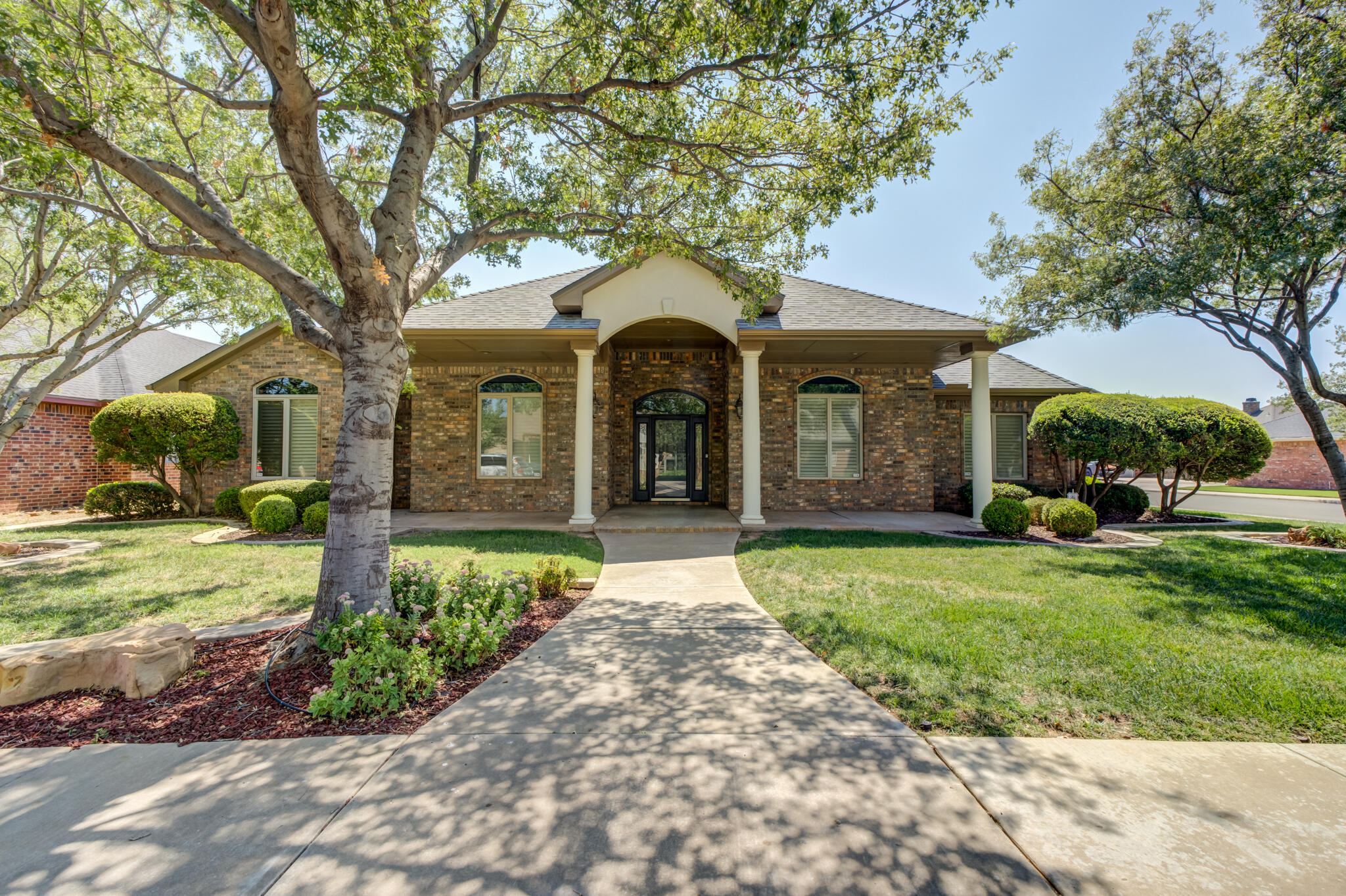 6017 87th Street Lubbock, TX 79424 - Photo 1 of 62 Gorgeous Porch Columns