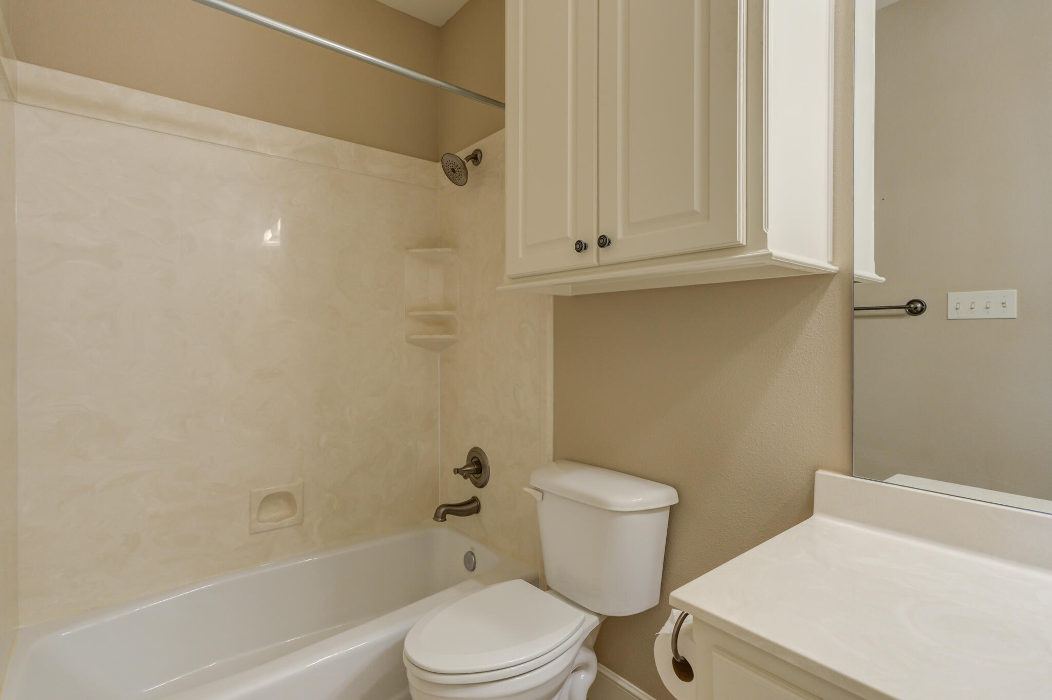 6017 87th Street Lubbock, TX 79424 - Photo 35 of 62 Bedroom #2 Bath