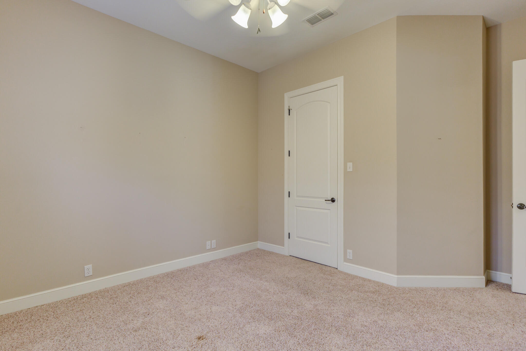 6017 87th Street Lubbock, TX 79424 - Photo 39 of 62 Bedroom #3