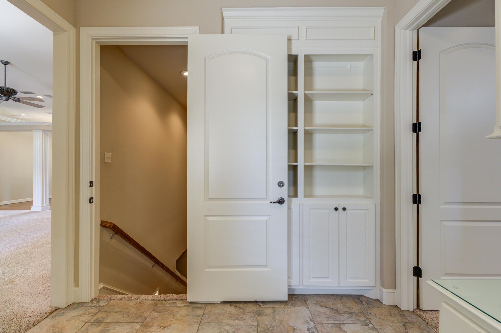 6017 87th Street Lubbock, TX 79424 - Photo 50 of 62 Office & Bookshelves