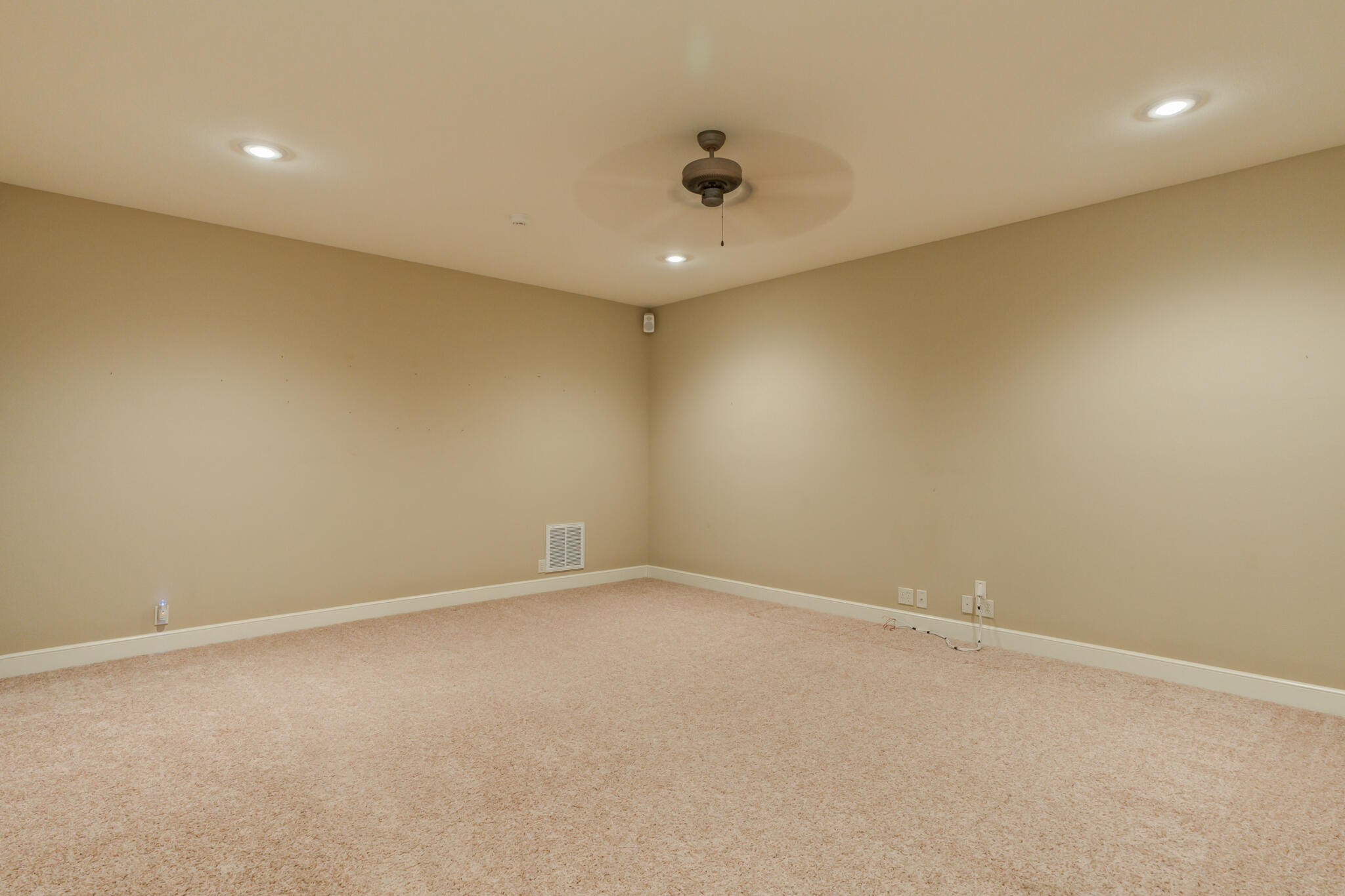 6017 87th Street Lubbock, TX 79424 - Photo 52 of 62 Large Basement/with Closet