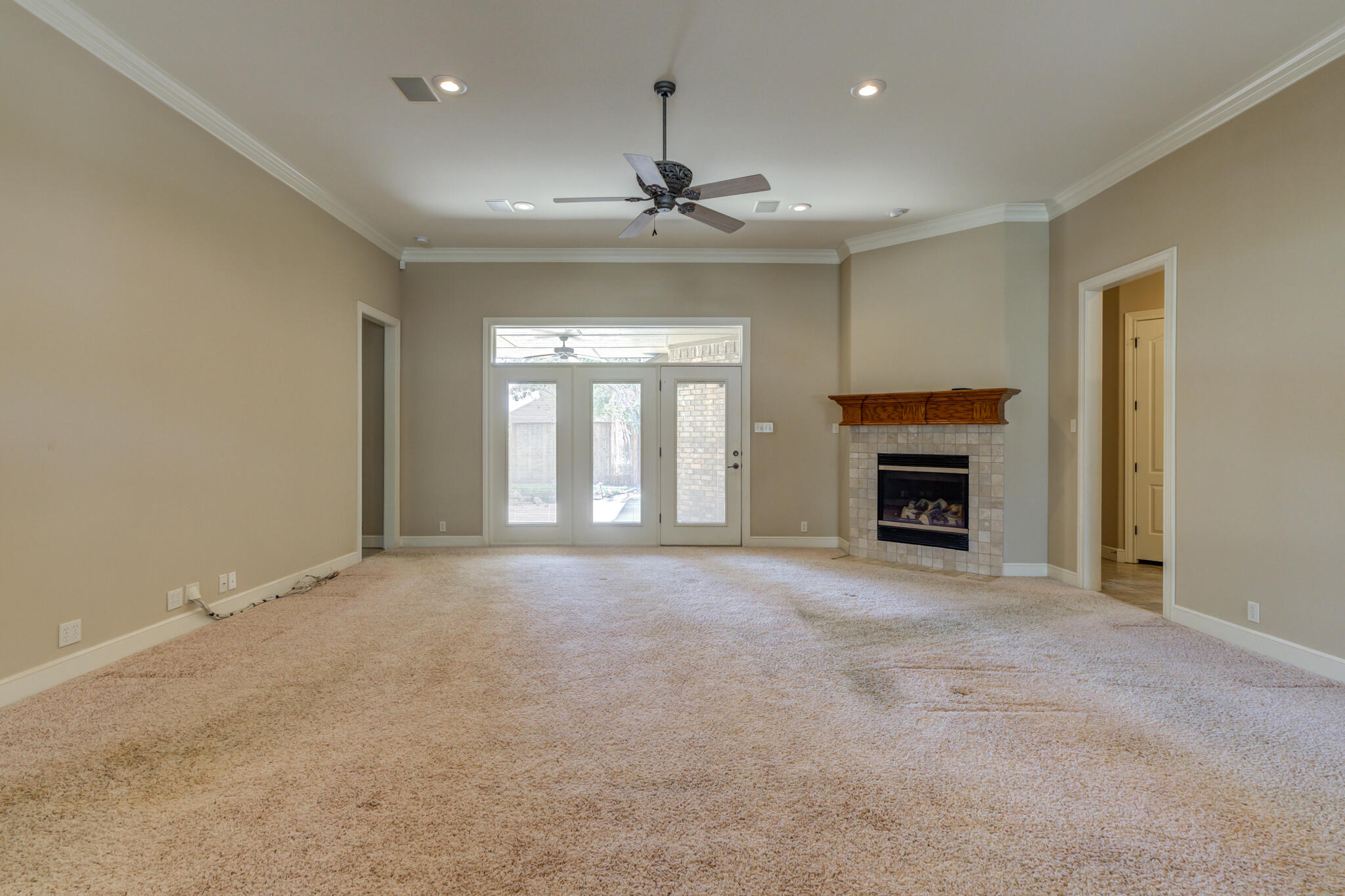 6017 87th Street Lubbock, TX 79424 - Photo 6 of 62 Living Room