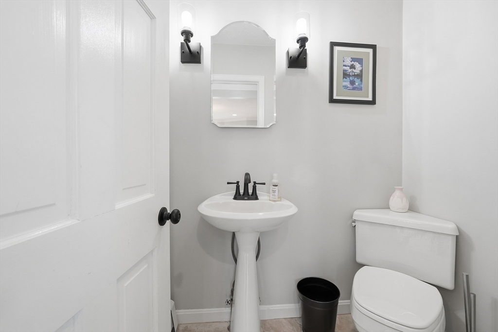 6 Anderson Avenue Worcester, MA 01604 - Photo 22 of 39