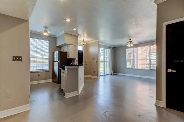 $2,000 | 9750 Lake Chase Island Way, Unit 9750, Tampa, FL 33626