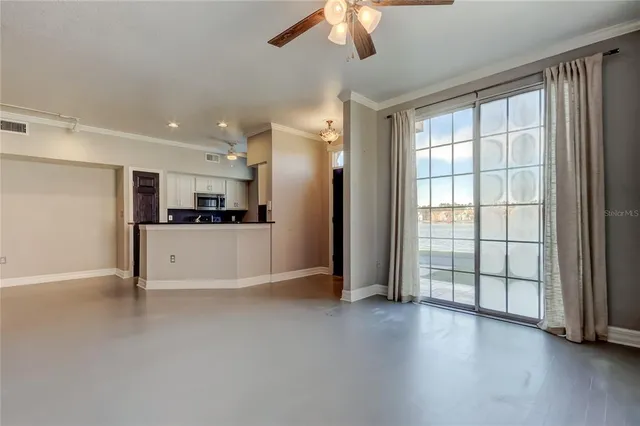 $2,000 | 9750 Lake Chase Island Way, Unit 9750, Tampa, FL 33626