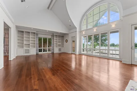 $800,000 | 231 Grand Lakes Drive, Baton Rouge, LA 70810