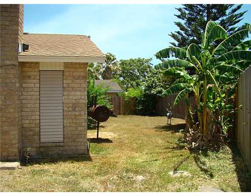 5017 Merganser Drive Corpus Christi, TX 78413 - Photo 10 of 10 a view of outdoor space and yard