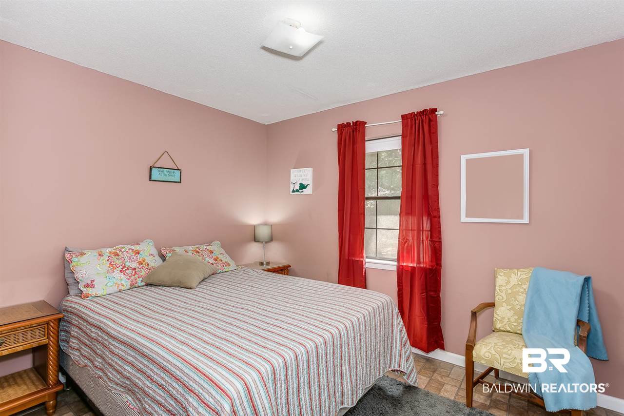 2408 Ridge Road East Gulf Shores, AL 36542 - Photo 21 of 30 3rd bedroom