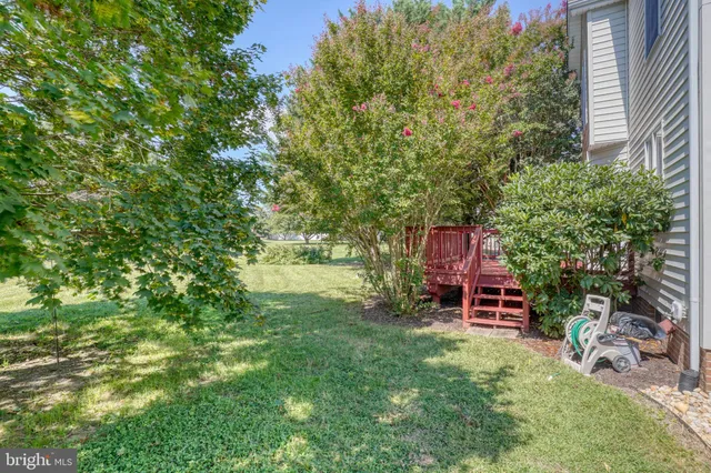 a view of a wooden fence