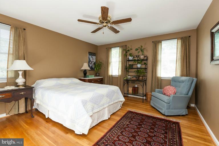 10858 Sandringham Road Cockeysville, MD 21030 - Photo 17 of 30 Bedroom