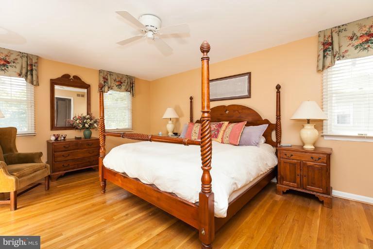 10858 Sandringham Road Cockeysville, MD 21030 - Photo 19 of 30 Bedroom (Master)