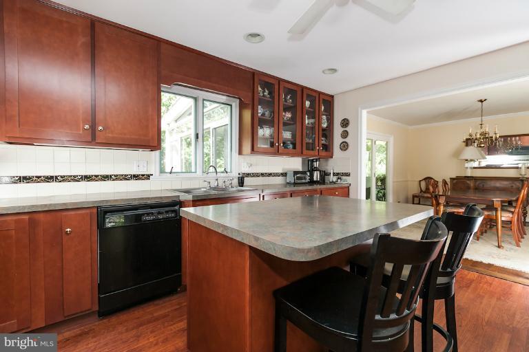 10858 Sandringham Road Cockeysville, MD 21030 - Photo 7 of 30 Kitchen