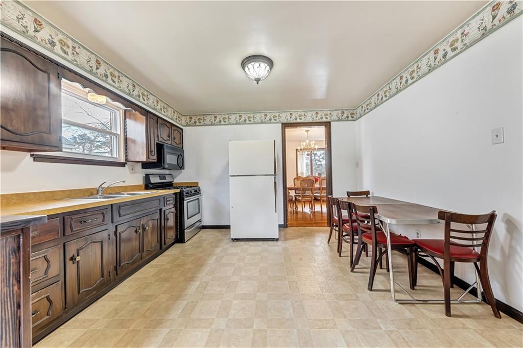137 Ridgeview Drive Aliquippa, PA 15001 - Photo 10 of 25 Gallery Image 10