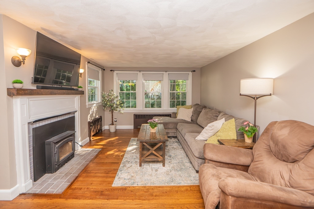 53 Bulfinch Road Lynn, MA 01902 - Photo 12 of 42