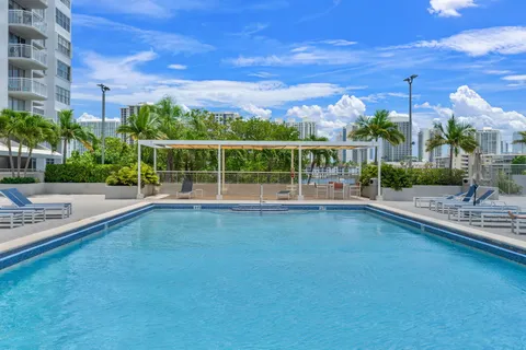 $175,000 | 18011 Biscayne Boulevard, Unit 17041, Aventura, FL 33160