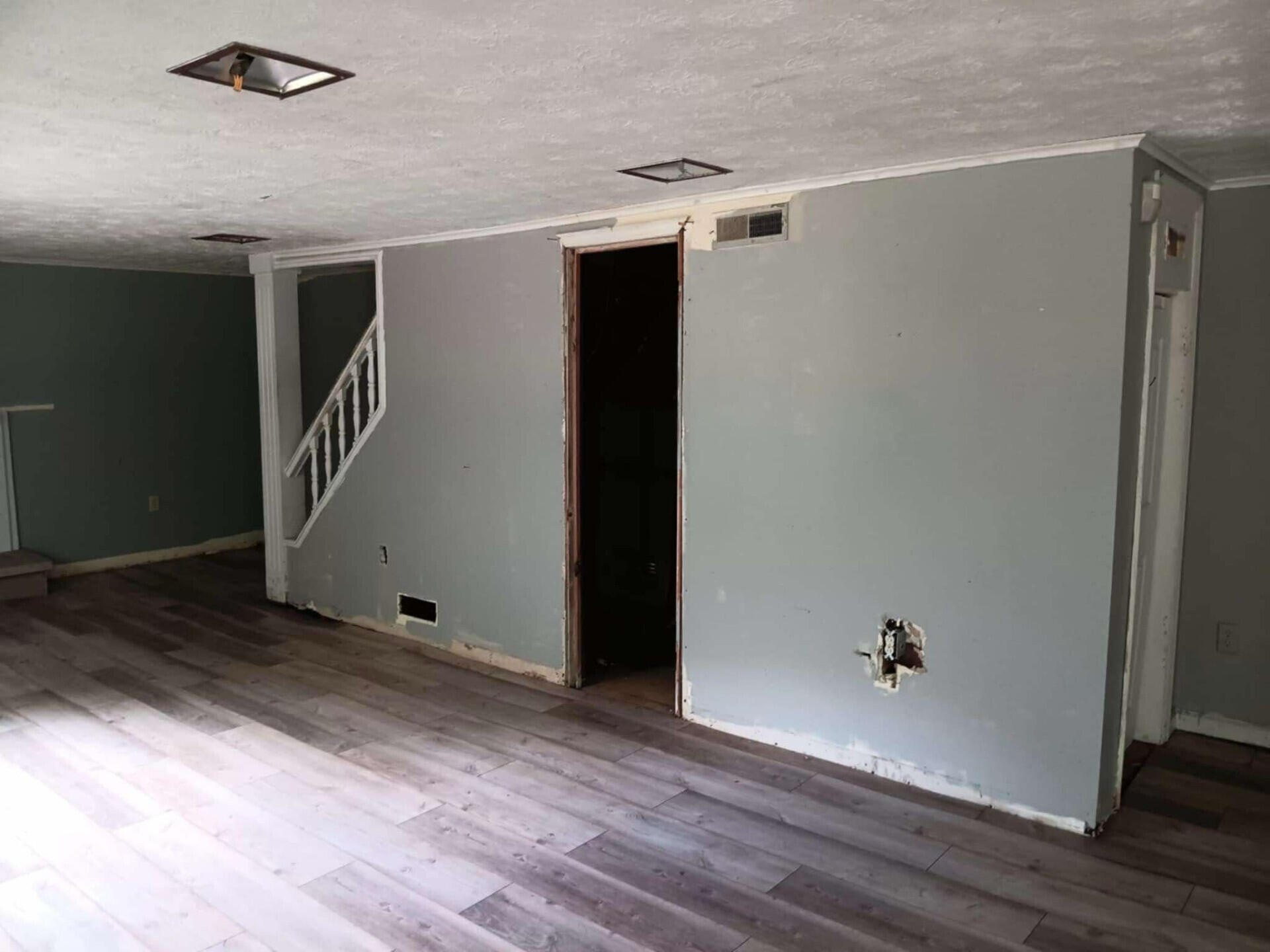 1700 Wolfe Creek Road Martin, KY 41649 - Photo 6 of 14 1700NorthWolfeCreekRoad_56534_6