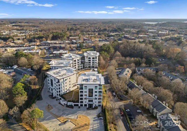 $3,550,000 | 19329 Watermark Drive, Unit 551/552, Cornelius, NC 28031