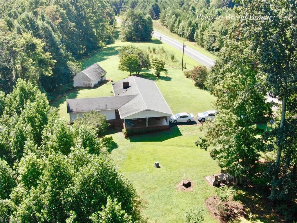 1802 Simmons Road Westfield, NC 27053 - Photo 3 of 29 Gallery Image 3