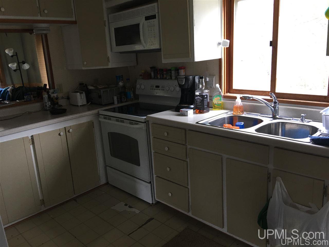 112 Johnson Road, Unit 1 AC Wakefield, MI 49968 - Photo 16 of 21