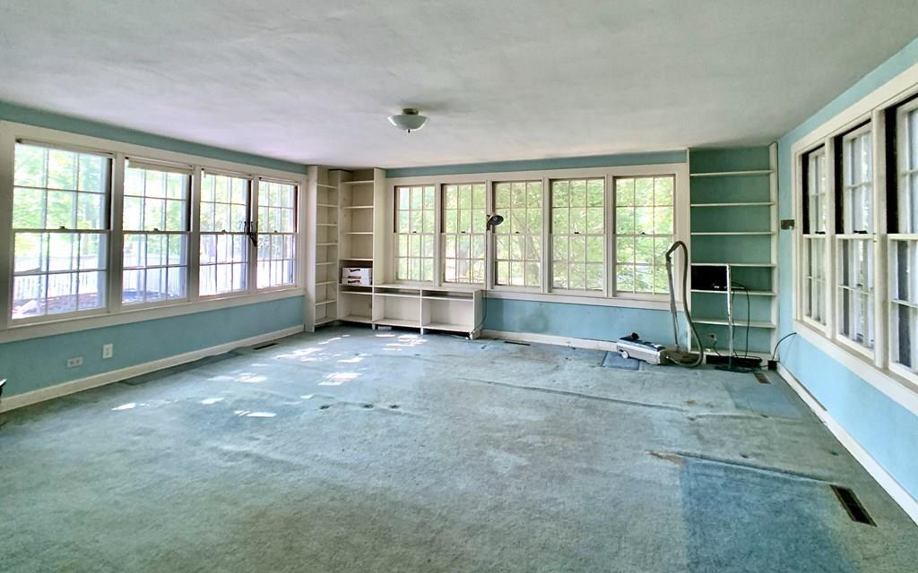 169 Northampton Road Amherst, MA 01002 - Photo 8 of 41 Gallery Image 8