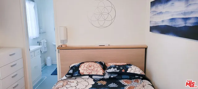 $2,800 | 7925 Norton Avenue, Unit 7923, West Hollywood, CA 90046