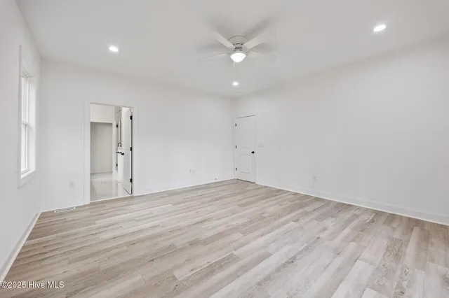 $679,900 | 284 Longleaf Drive, West End, NC 27376