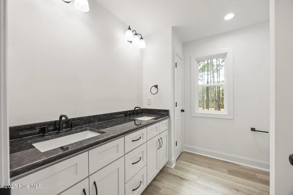 $679,900 | 284 Longleaf Drive, West End, NC 27376